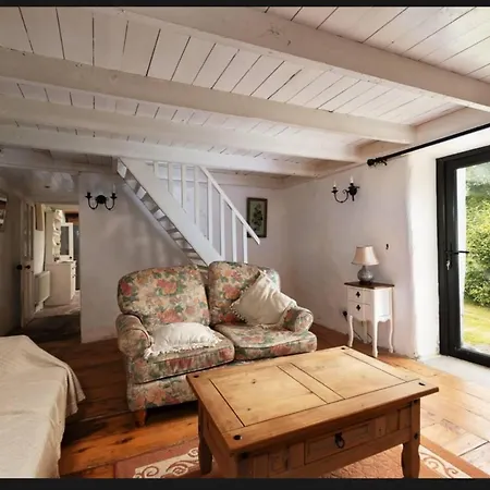 Remarkable Remote 3-Bed Cottage In Ahakista Durrus